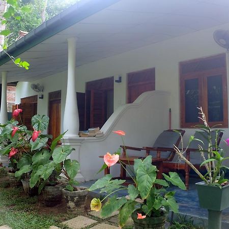 Sansala Guesthouse & Restaurant Tangalle Dış mekan fotoğraf