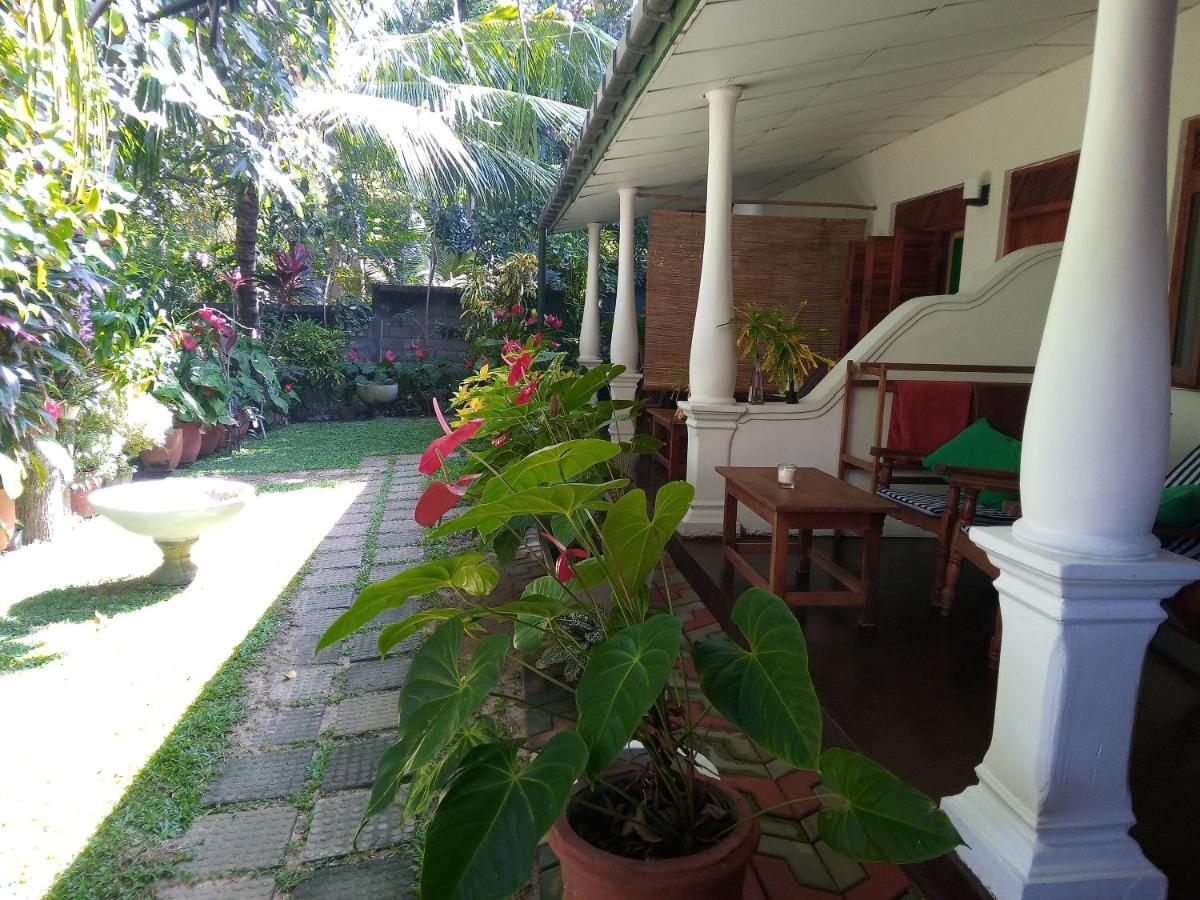Sansala Guesthouse & Restaurant Tangalle Dış mekan fotoğraf