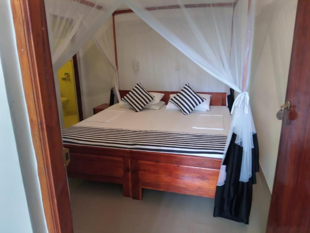 Sansala Guesthouse & Restaurant Tangalle Oda fotoğraf