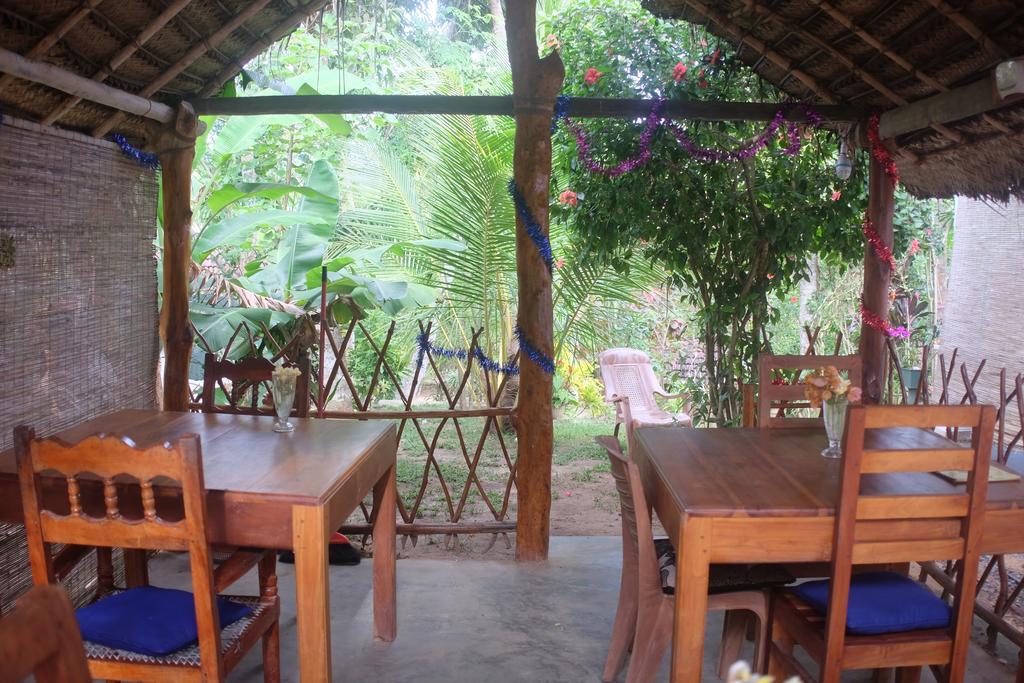 Sansala Guesthouse & Restaurant Tangalle Dış mekan fotoğraf